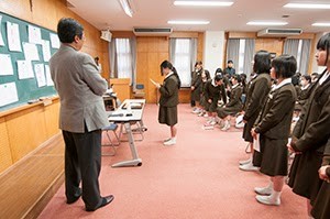 中3：川邨　裕明神父様（カトリック泉南教会） テーマ：「大切な命、、、生きることの重さを考える」