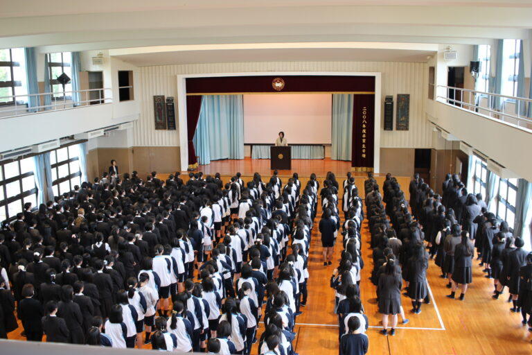 全校静修を行いました – ノートルダム女学院中学高等学校